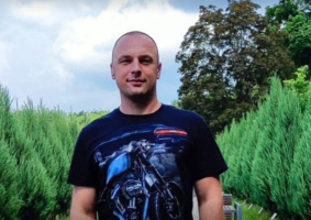 Ищу парня для сочного траха. Минет в авто – Фото 1