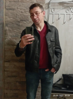 Ищу женщину 40-50 лет со стройной фигурой. – Фото 1