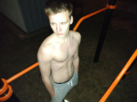 Студент ищет красотку на ночь. – Фото 1