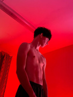 Ищу девушку на ночь – Фото 1