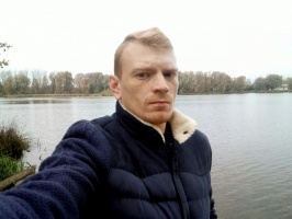 я девственник, ищу опытную женщину – Фото 1